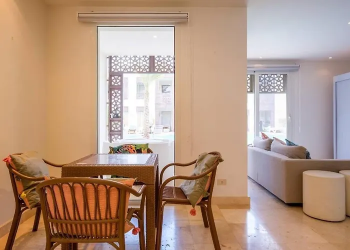 Stylish 1br • Scarab Main Pool Access *