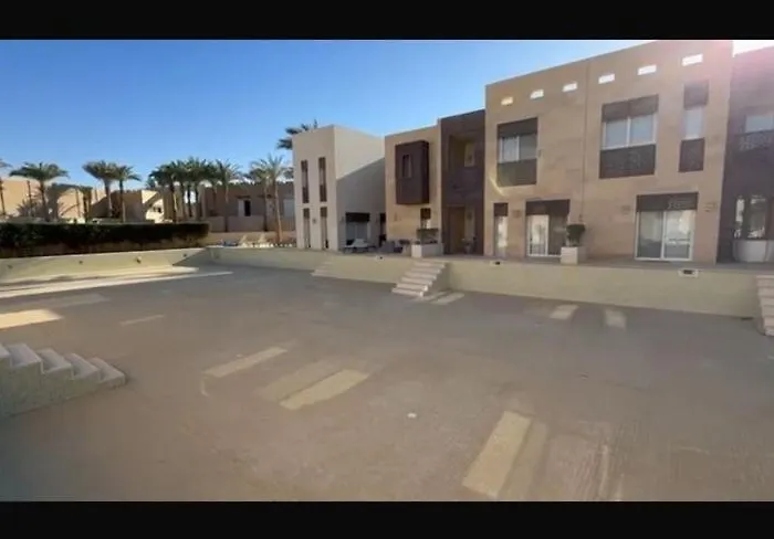 Stylish 1br • Scarab Main Pool Access